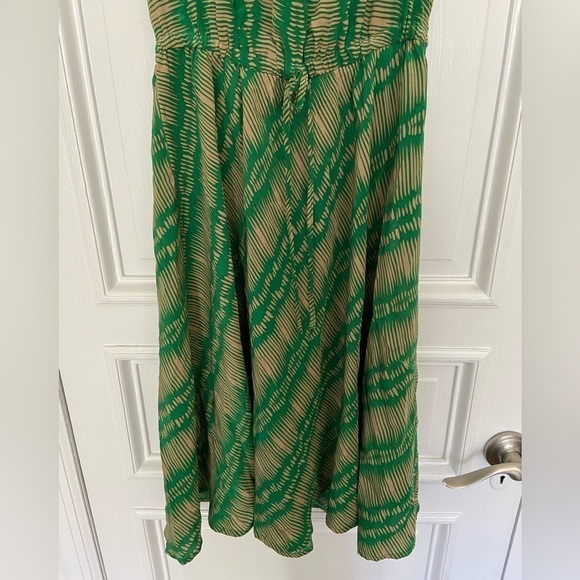 Cynthia Vincent Silk Green Tan Tribal Pattern Tie Waist Flowy Sleeveless Dress - Picture 3 of 12